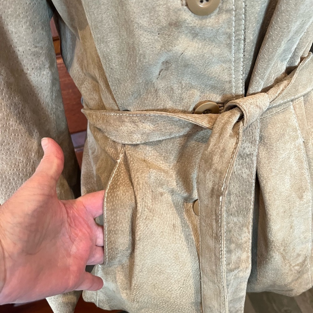 Wilsons Leather Women's Tan Suede Belted Jacket - Picture 2 of 9